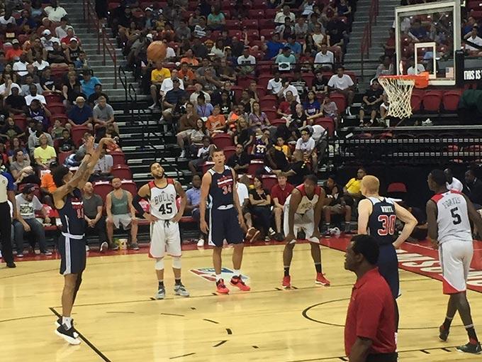 Kelly Oubre Jr. shooting free throws