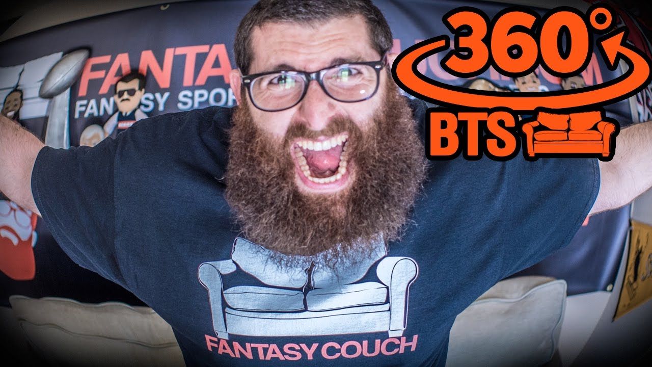 360° Tour of Fantasy Couch